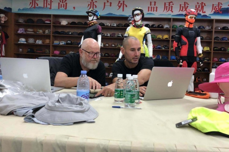China Dragon One Apparel Company Limited Bedrijfsprofiel