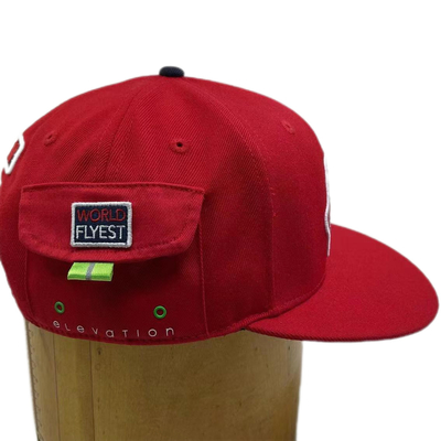 Baseballpetten met een speciale rits in de zijkant