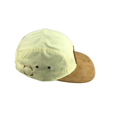 Borduurwerk Logo Vijfpaneel Camp Cap Met Flat Suede Visor Buckle Closure