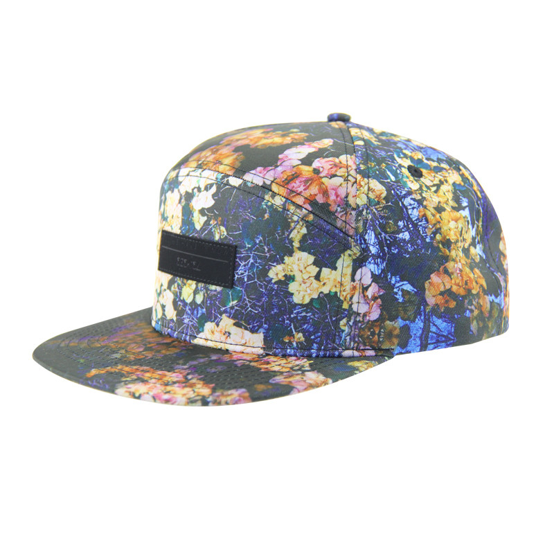 100% polyester 7 Panel Snapback aangepaste kamphoed met lederen patch logo aan de voorzijde